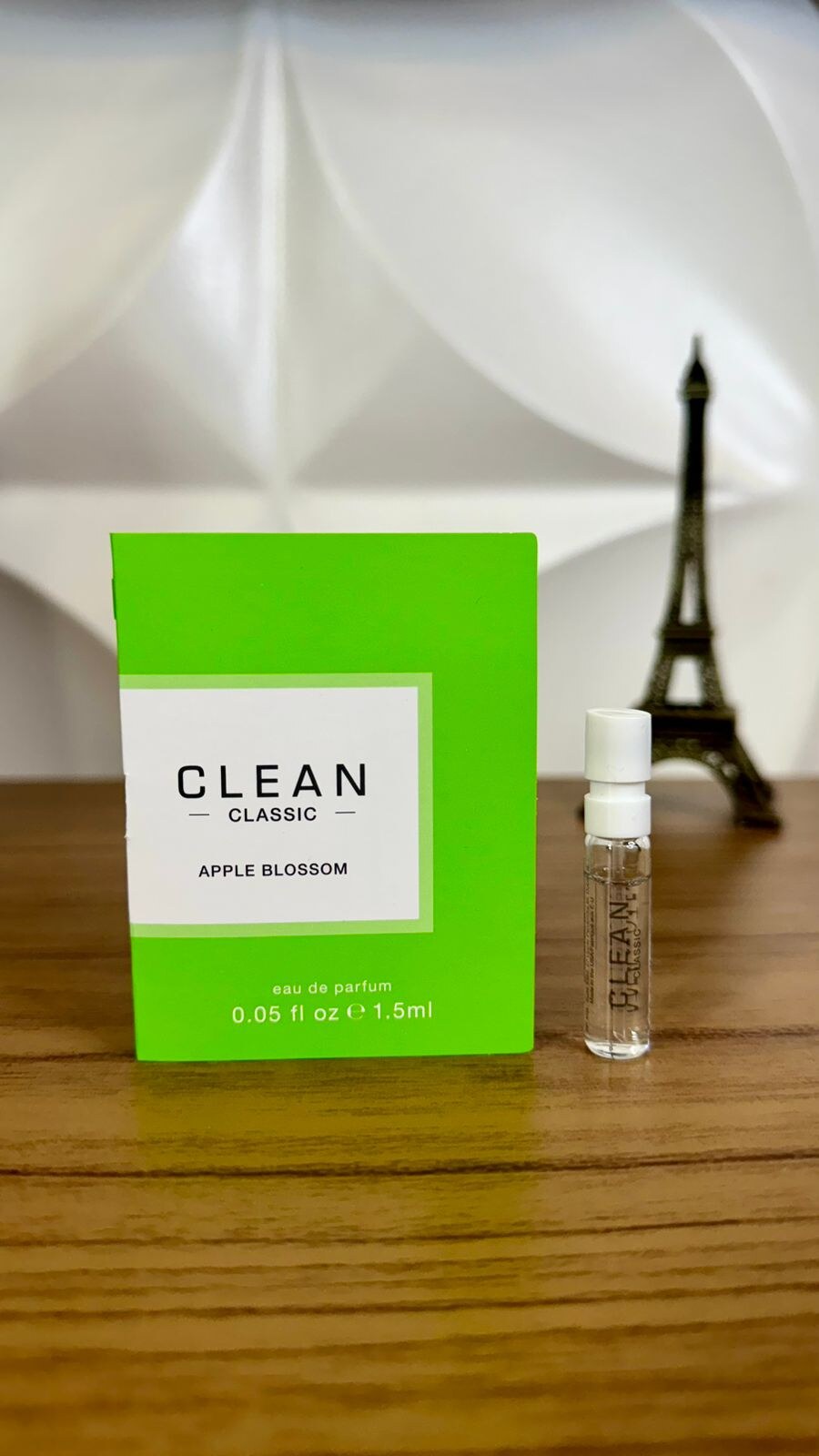 Clean Classic Apple